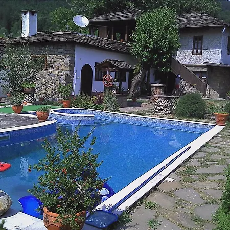 Alexcris Holiday Vakantiehuis Skandaloto